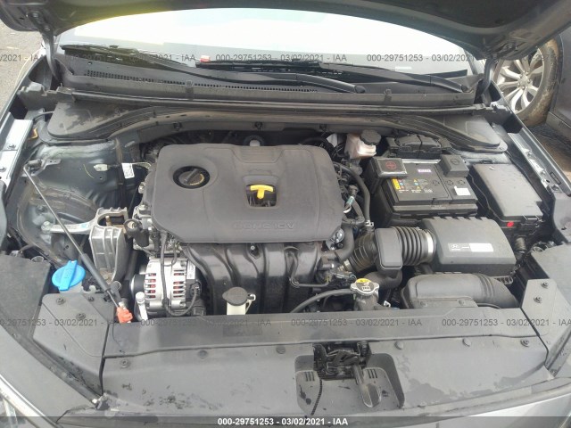 Photo 9 VIN: 5NPD84LF2KH465371 - HYUNDAI ELANTRA 