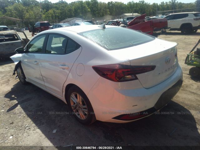 Photo 2 VIN: 5NPD84LF2KH472997 - HYUNDAI ELANTRA 