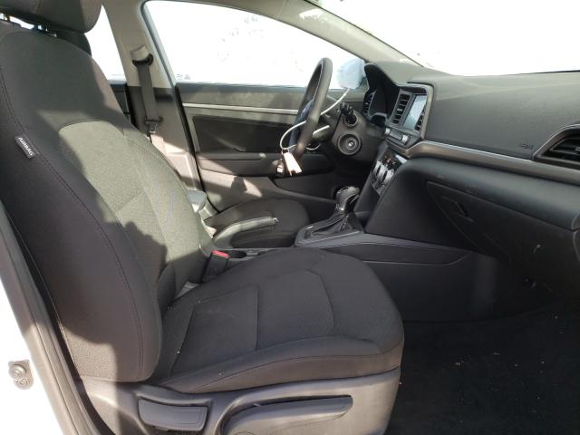 Photo 4 VIN: 5NPD84LF2KH473826 - HYUNDAI ELANTRA SE 