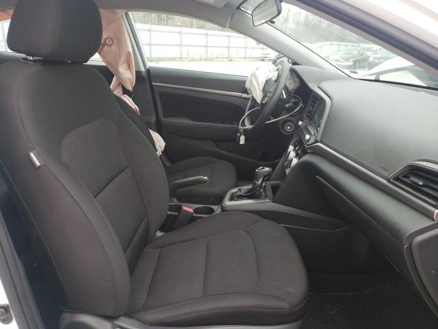 Photo 4 VIN: 5NPD84LF2KH475303 - HYUNDAI ELANTRA 