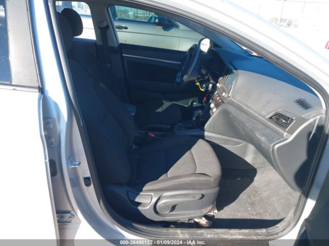 Photo 4 VIN: 5NPD84LF2LH514571 - HYUNDAI ELANTRA 