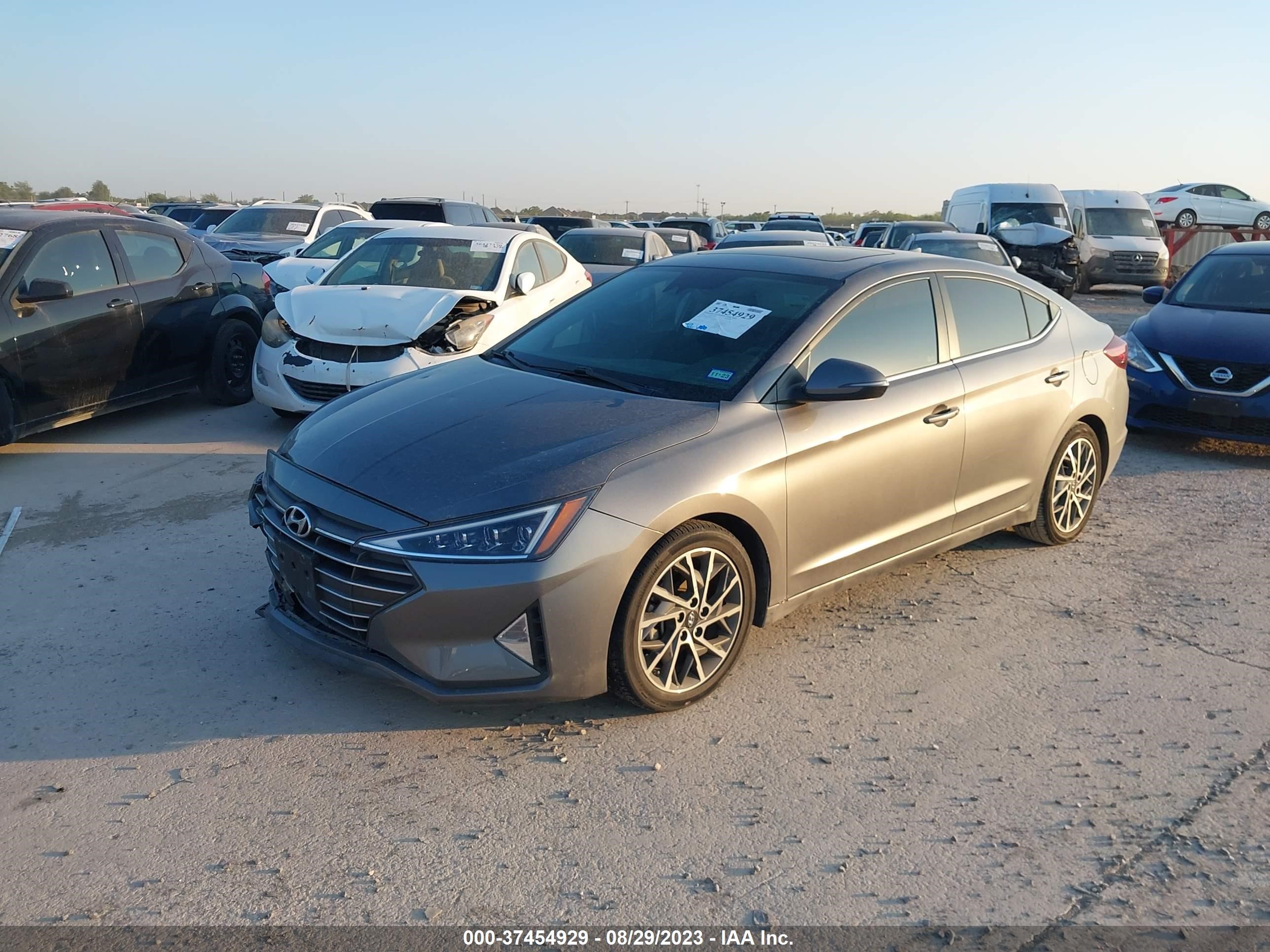 Photo 1 VIN: 5NPD84LF2LH527675 - HYUNDAI ELANTRA 