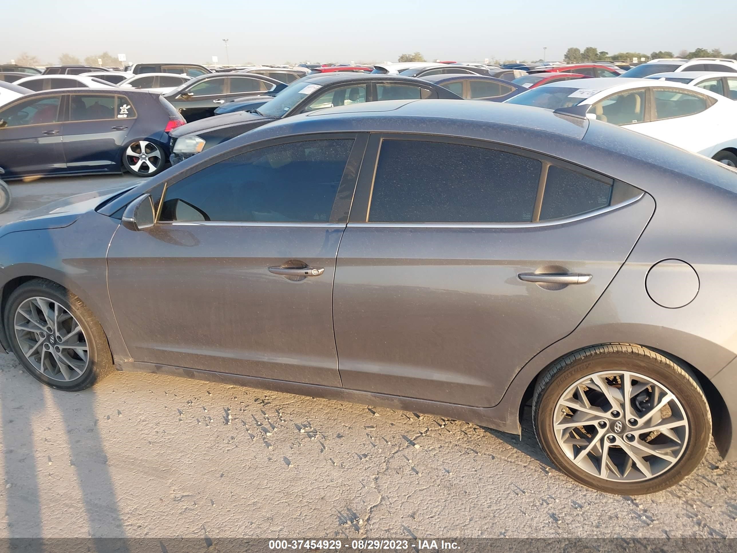 Photo 13 VIN: 5NPD84LF2LH527675 - HYUNDAI ELANTRA 