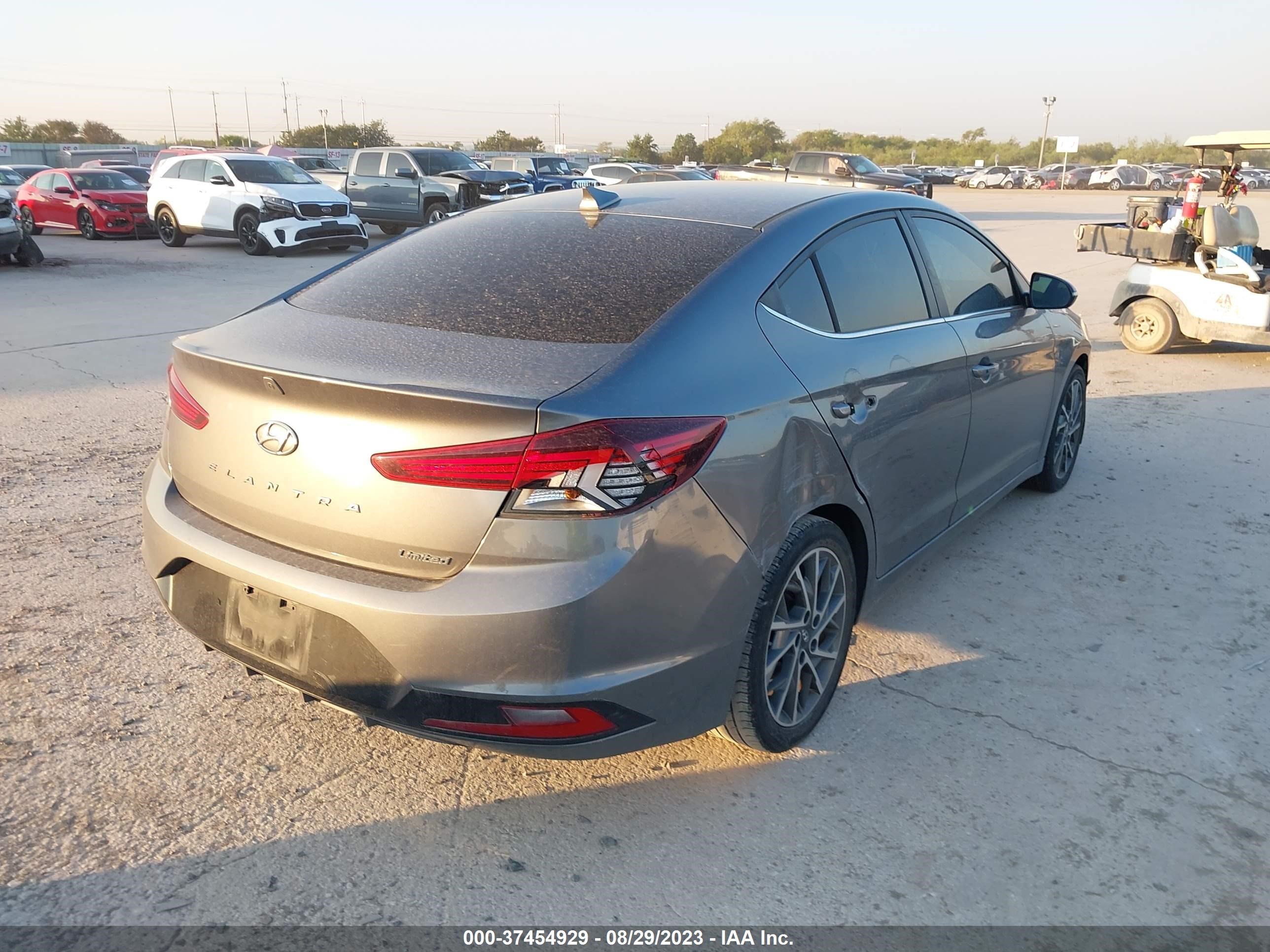 Photo 3 VIN: 5NPD84LF2LH527675 - HYUNDAI ELANTRA 