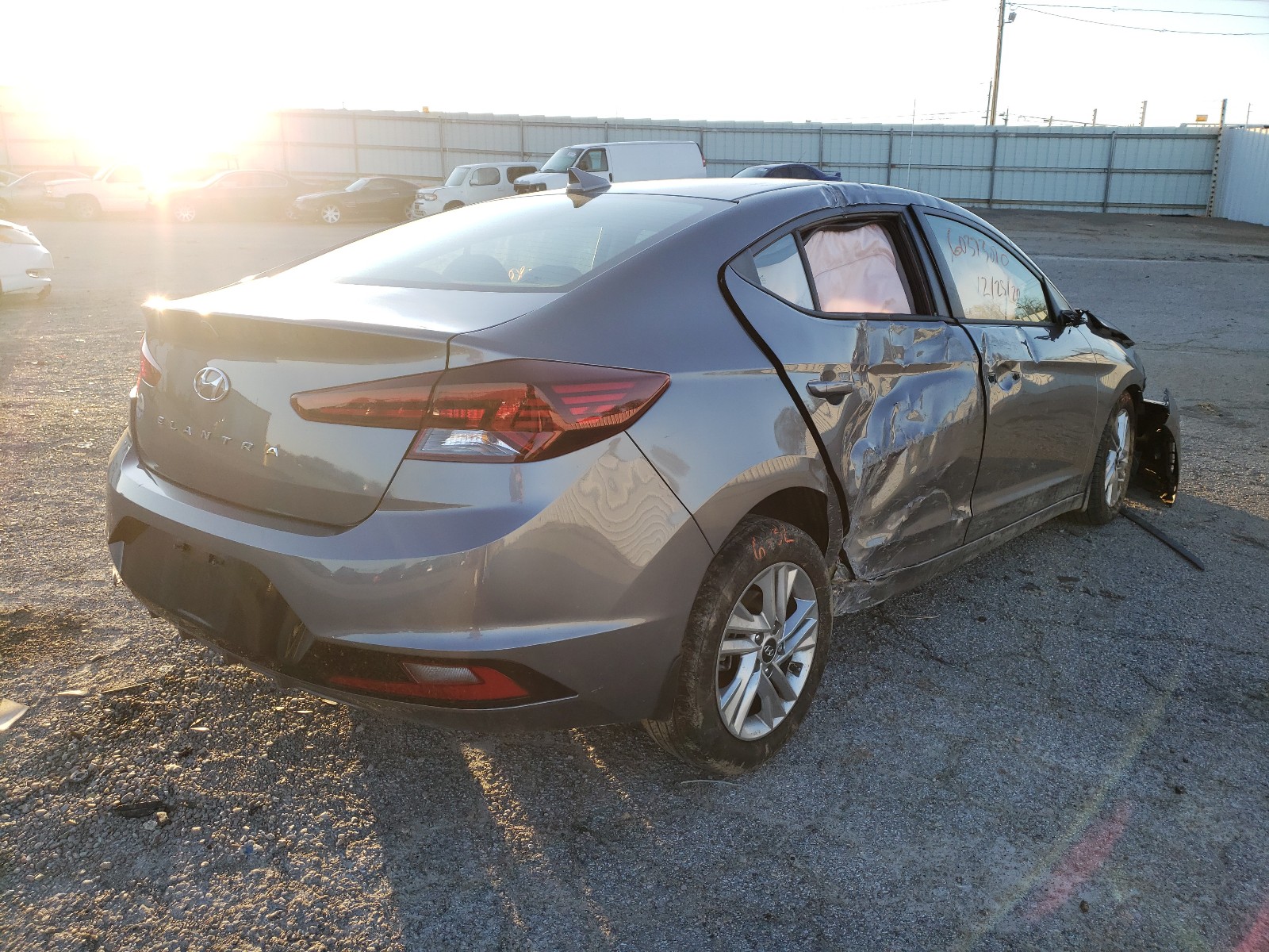 Photo 3 VIN: 5NPD84LF2LH544928 - HYUNDAI ELANTRA SE 