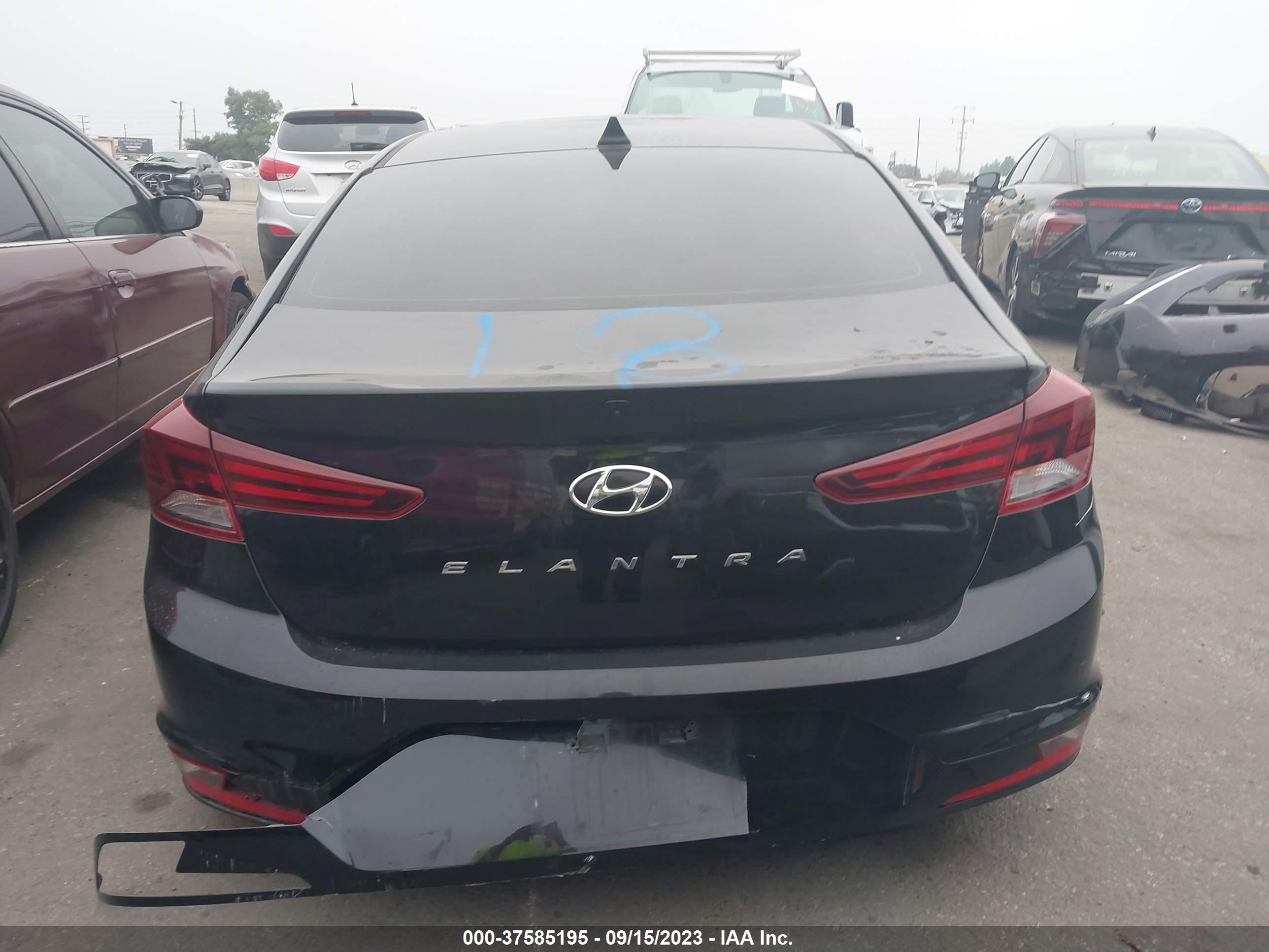 Photo 14 VIN: 5NPD84LF2LH556934 - HYUNDAI ELANTRA 