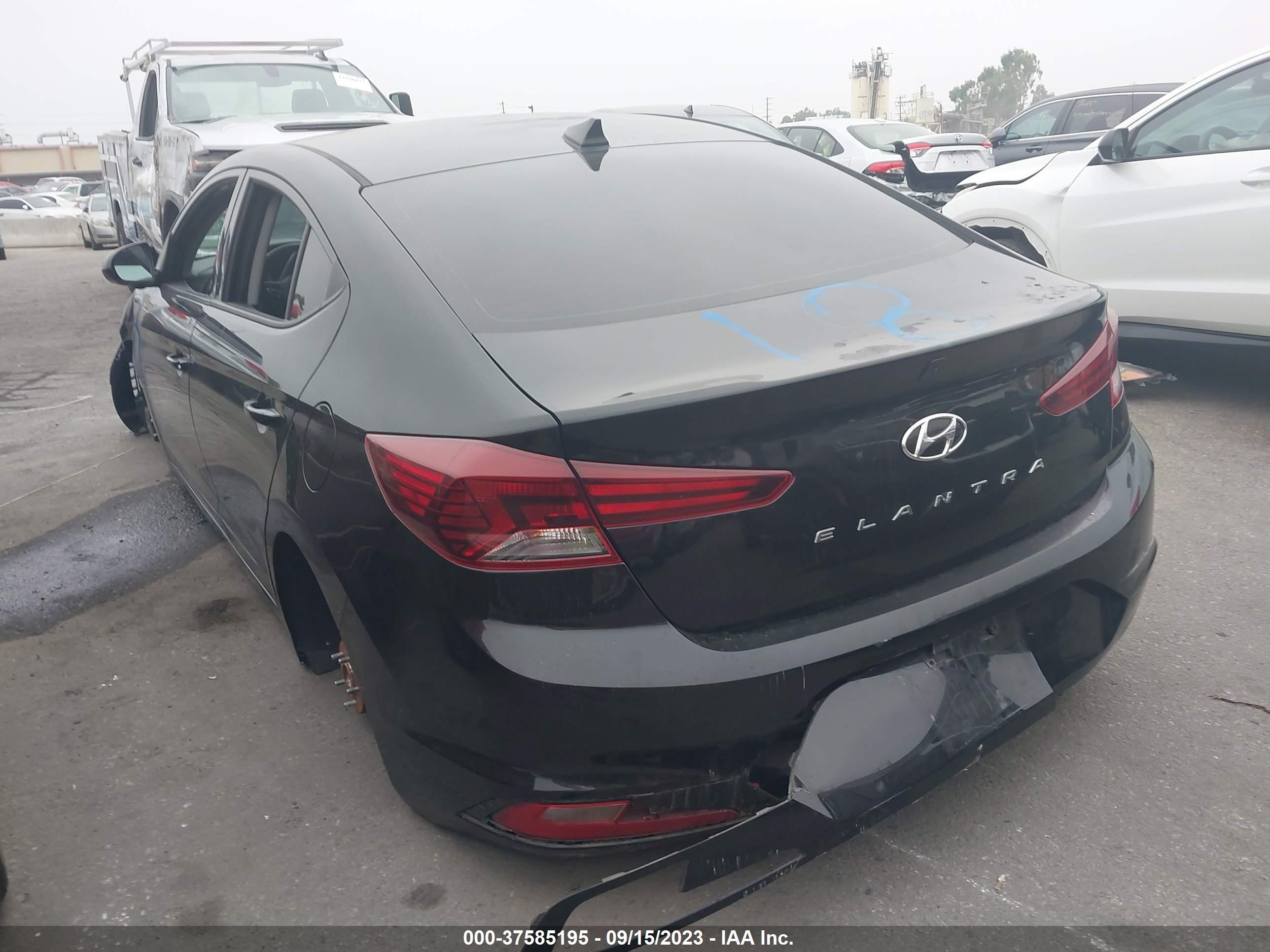 Photo 2 VIN: 5NPD84LF2LH556934 - HYUNDAI ELANTRA 