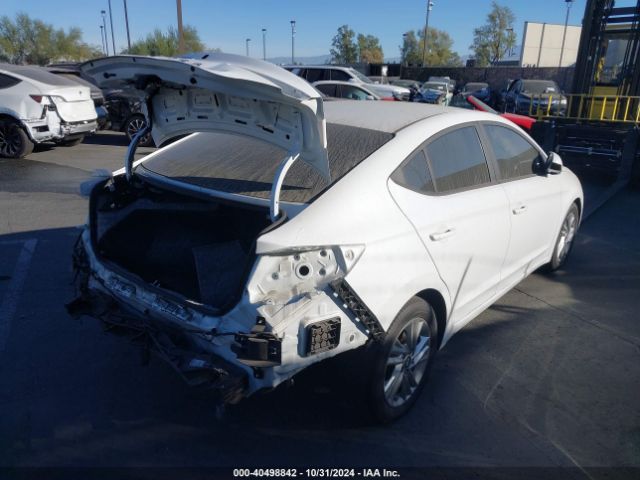 Photo 3 VIN: 5NPD84LF2LH572390 - HYUNDAI ELANTRA 