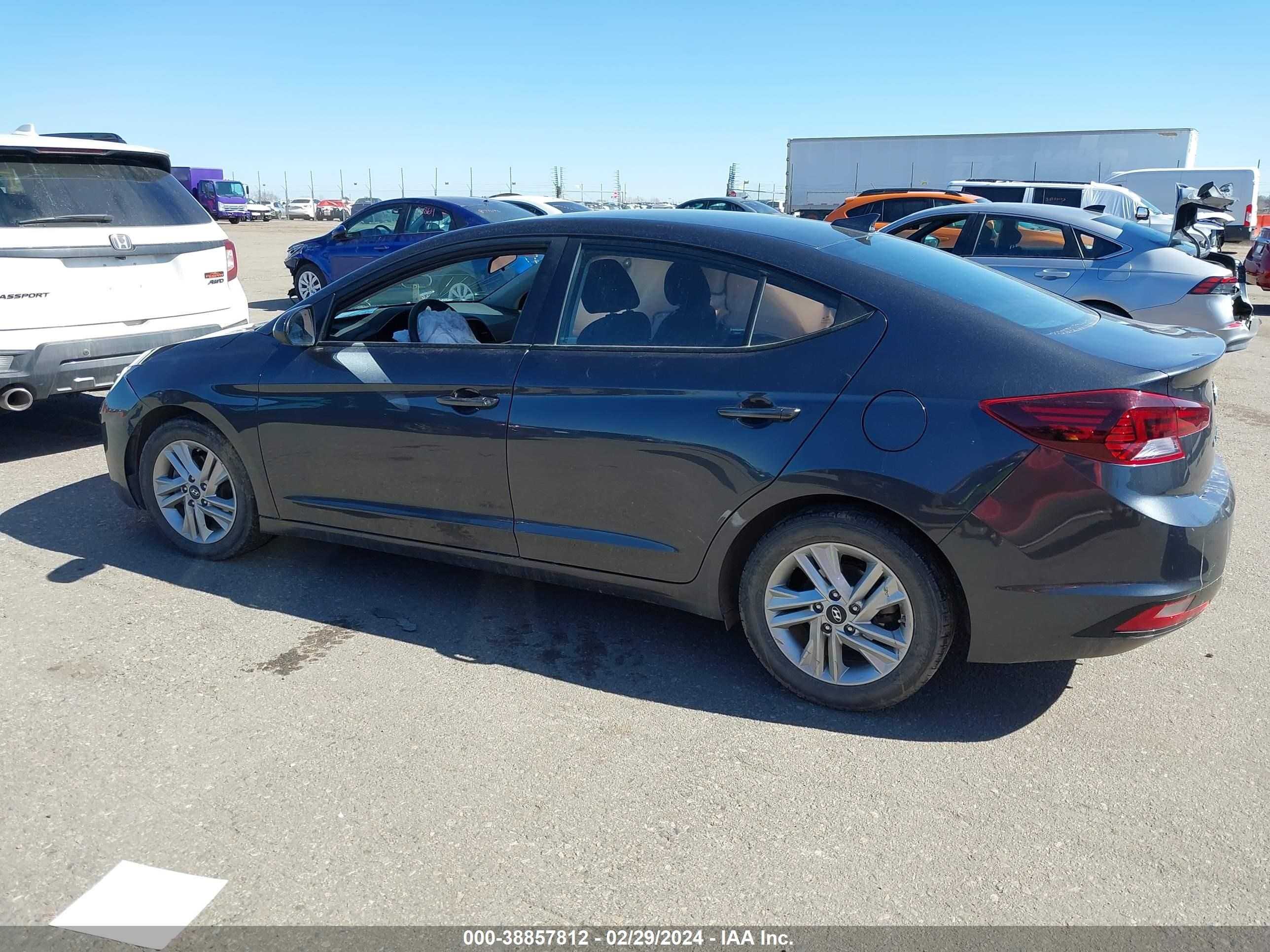 Photo 13 VIN: 5NPD84LF2LH576522 - HYUNDAI ELANTRA 