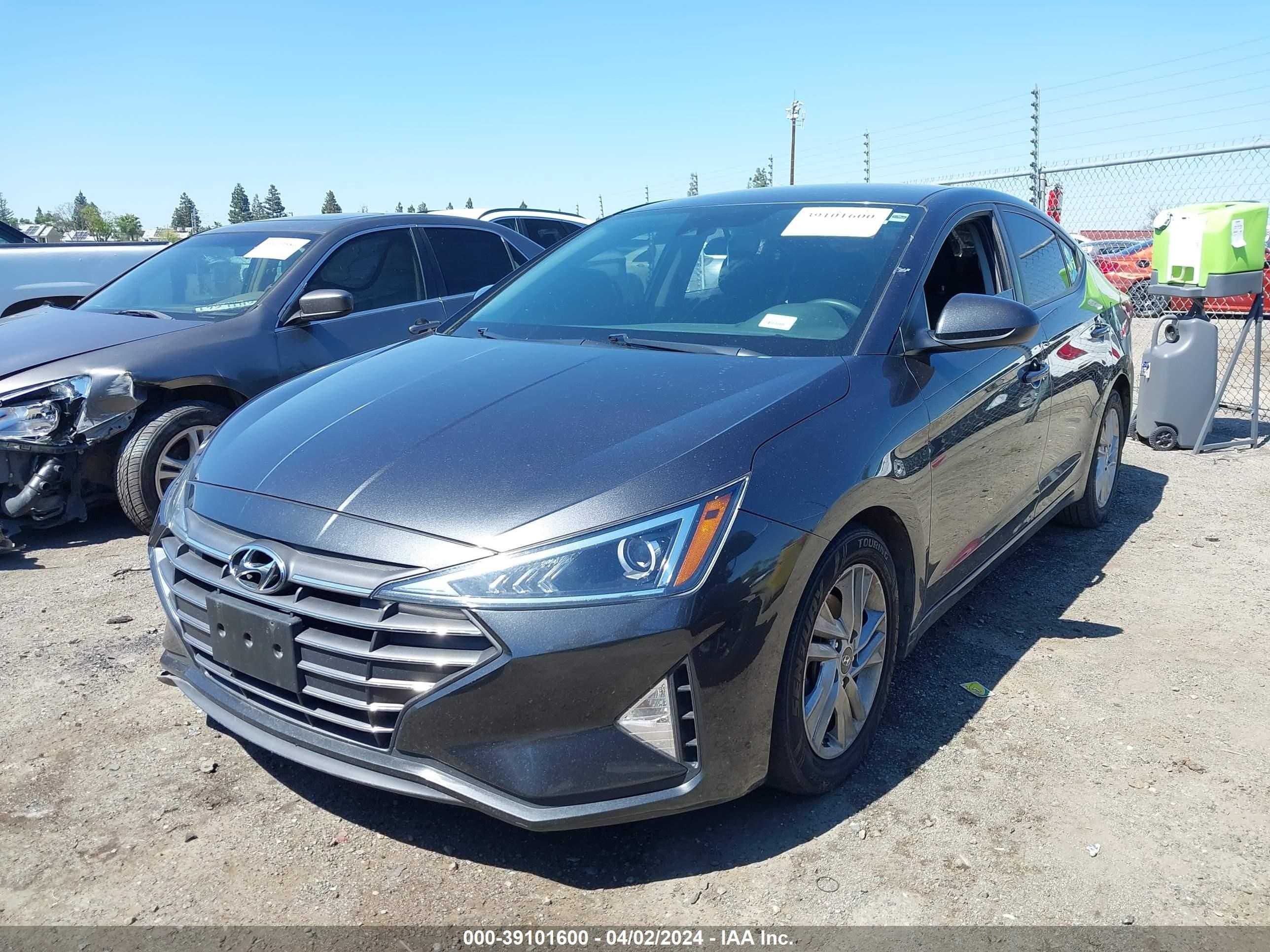 Photo 1 VIN: 5NPD84LF2LH581901 - HYUNDAI ELANTRA 