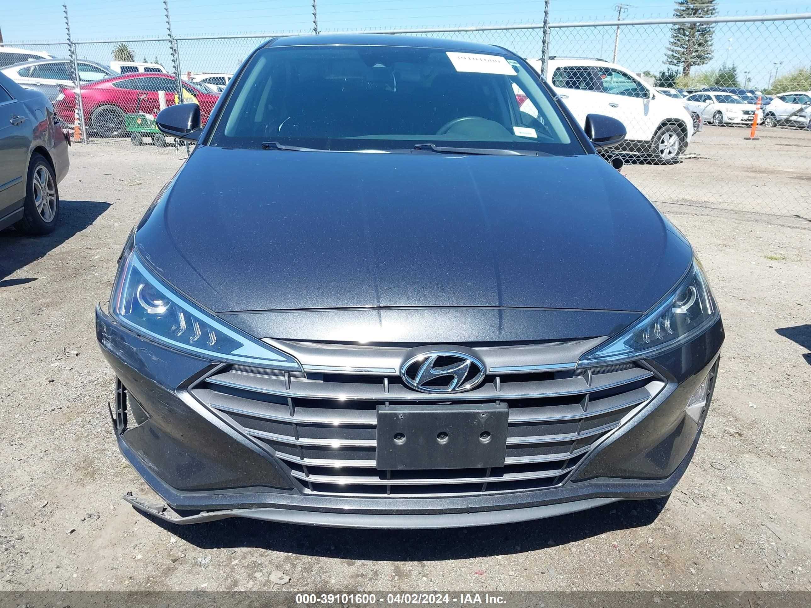 Photo 11 VIN: 5NPD84LF2LH581901 - HYUNDAI ELANTRA 