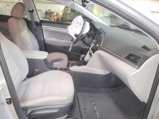 Photo 4 VIN: 5NPD84LF2LH612712 - HYUNDAI ELANTRA SE 