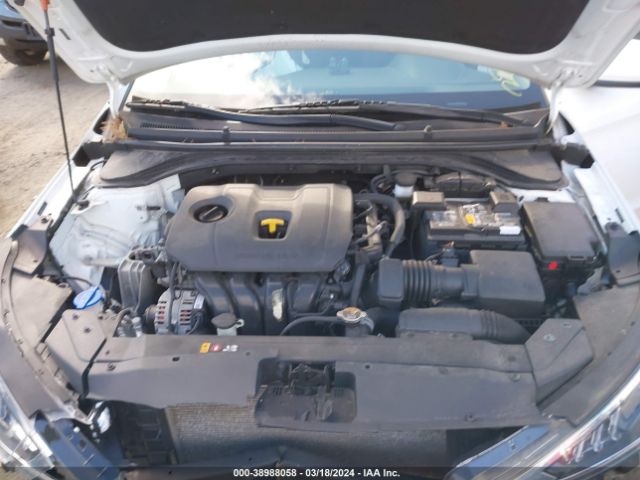 Photo 9 VIN: 5NPD84LF2LH627324 - HYUNDAI ELANTRA 