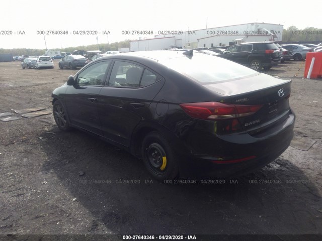 Photo 2 VIN: 5NPD84LF3HH004995 - HYUNDAI ELANTRA 