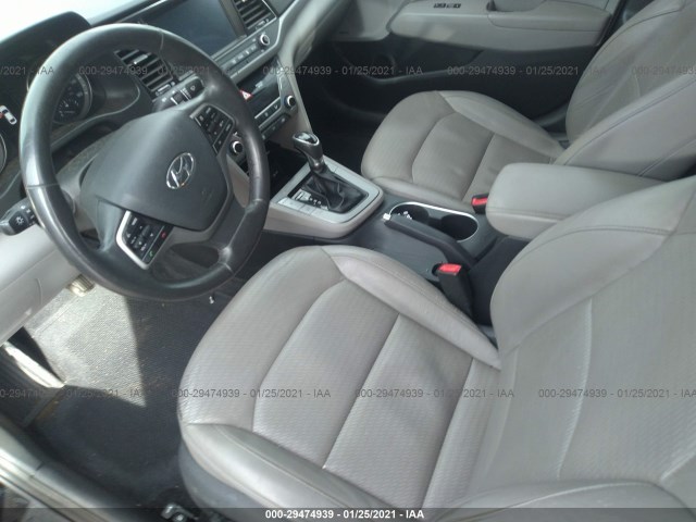 Photo 4 VIN: 5NPD84LF3HH008013 - HYUNDAI ELANTRA 