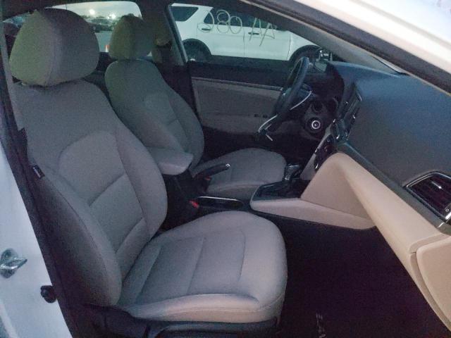 Photo 4 VIN: 5NPD84LF3HH008822 - HYUNDAI ELANTRA SE 