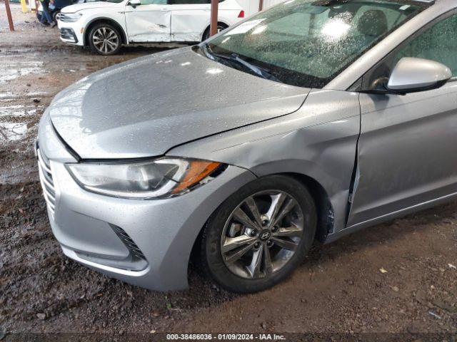 Photo 5 VIN: 5NPD84LF3HH011817 - HYUNDAI ELANTRA 