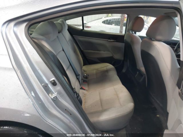 Photo 7 VIN: 5NPD84LF3HH011817 - HYUNDAI ELANTRA 