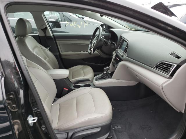 Photo 4 VIN: 5NPD84LF3HH016936 - HYUNDAI ELANTRA SE 