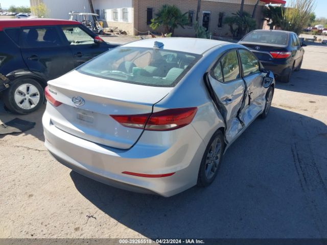 Photo 3 VIN: 5NPD84LF3HH018265 - HYUNDAI ELANTRA 