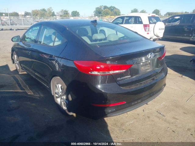 Photo 2 VIN: 5NPD84LF3HH028181 - HYUNDAI ELANTRA 