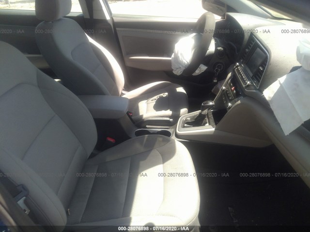 Photo 4 VIN: 5NPD84LF3HH033252 - HYUNDAI ELANTRA 