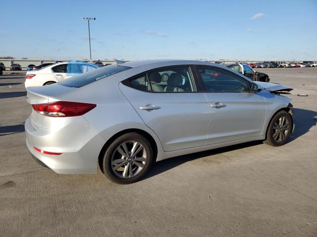 Photo 2 VIN: 5NPD84LF3HH043845 - HYUNDAI ELANTRA SE 