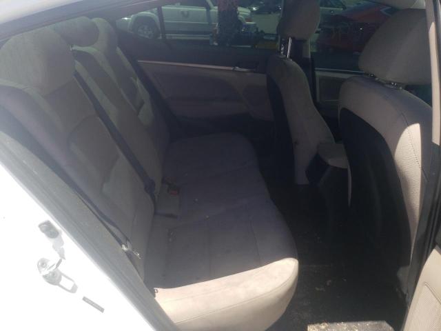 Photo 5 VIN: 5NPD84LF3HH045725 - HYUNDAI ELANTRA SE 