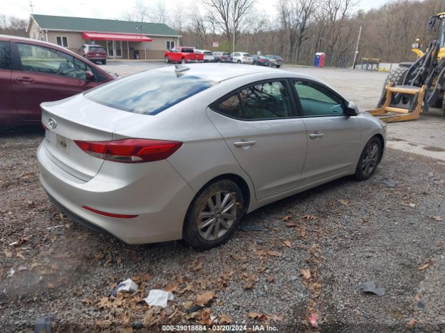 Photo 3 VIN: 5NPD84LF3HH048687 - HYUNDAI ELANTRA 