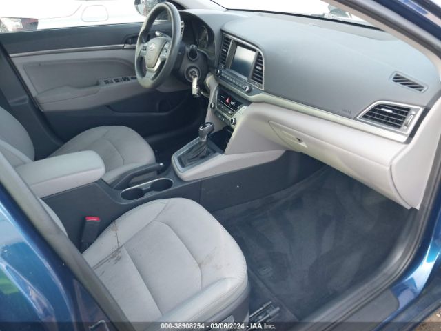 Photo 4 VIN: 5NPD84LF3HH052013 - HYUNDAI ELANTRA 