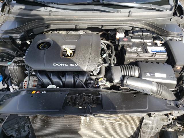 Photo 6 VIN: 5NPD84LF3HH056269 - HYUNDAI ELANTRA 