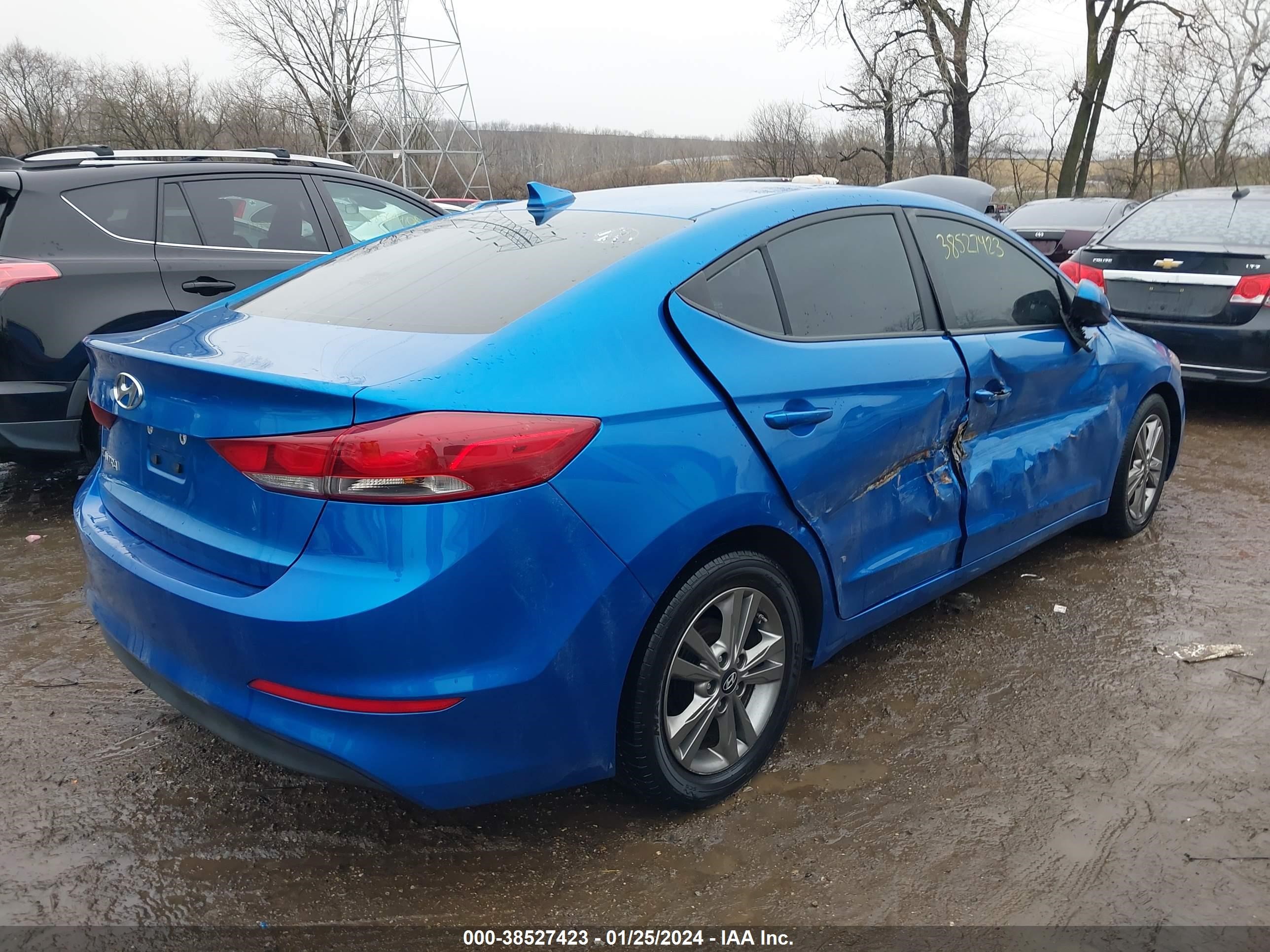 Photo 3 VIN: 5NPD84LF3HH066493 - HYUNDAI ELANTRA 