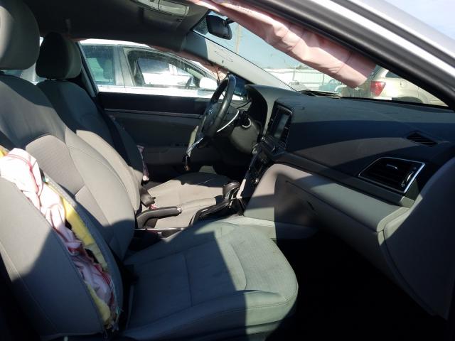 Photo 4 VIN: 5NPD84LF3HH071922 - HYUNDAI ELANTRA SE 