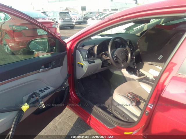 Photo 4 VIN: 5NPD84LF3HH073167 - HYUNDAI ELANTRA 