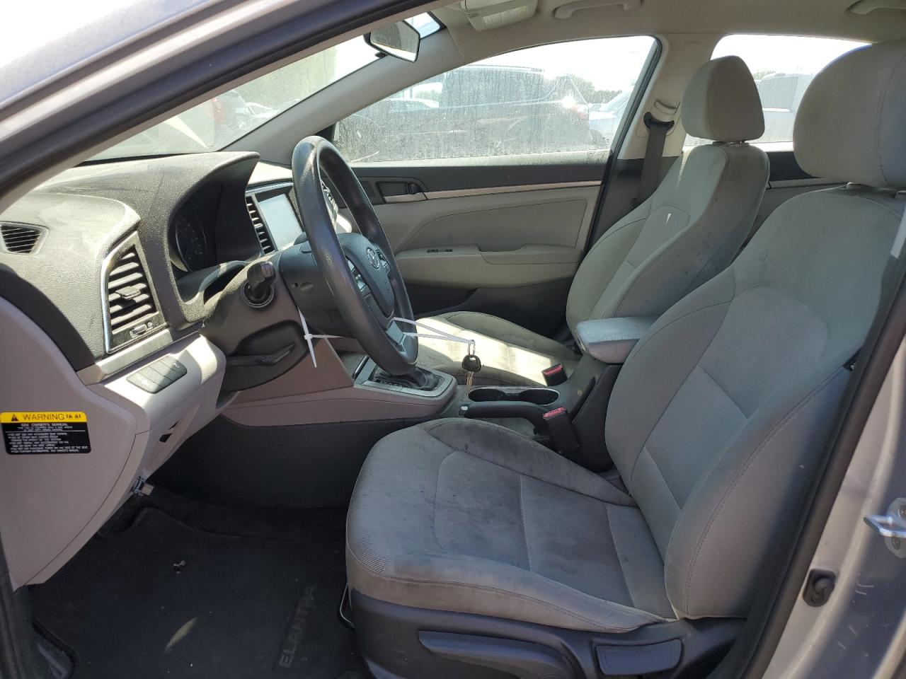 Photo 6 VIN: 5NPD84LF3HH074173 - HYUNDAI ELANTRA 