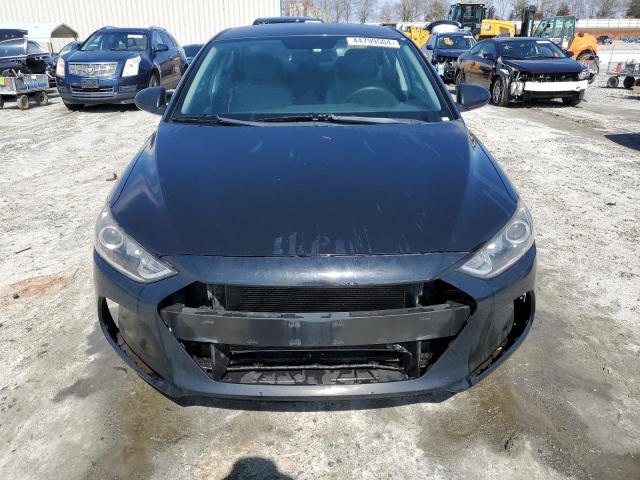 Photo 4 VIN: 5NPD84LF3HH080796 - HYUNDAI ELANTRA 