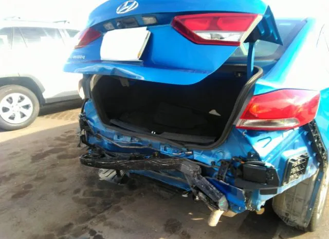 Photo 5 VIN: 5NPD84LF3HH084461 - HYUNDAI ELANTRA 