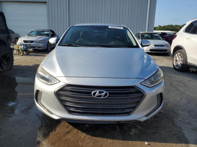 Photo 4 VIN: 5NPD84LF3HH089112 - HYUNDAI ELANTRA SE 