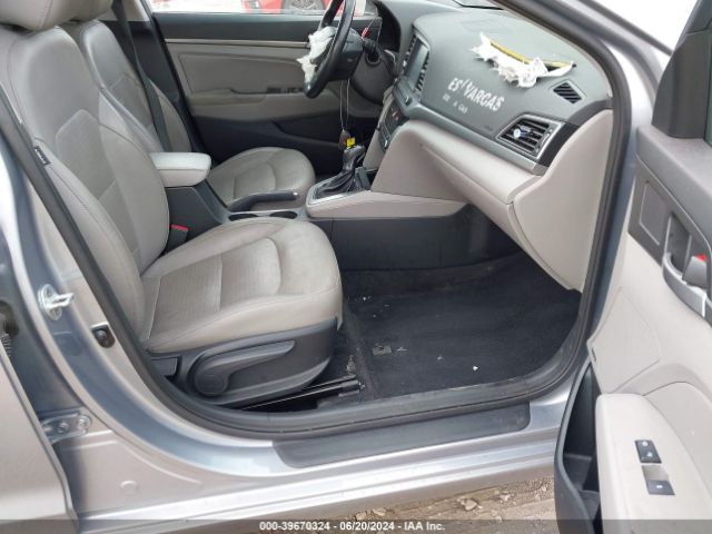 Photo 4 VIN: 5NPD84LF3HH090650 - HYUNDAI ELANTRA 