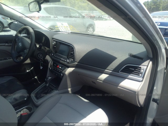 Photo 4 VIN: 5NPD84LF3HH093161 - HYUNDAI ELANTRA 