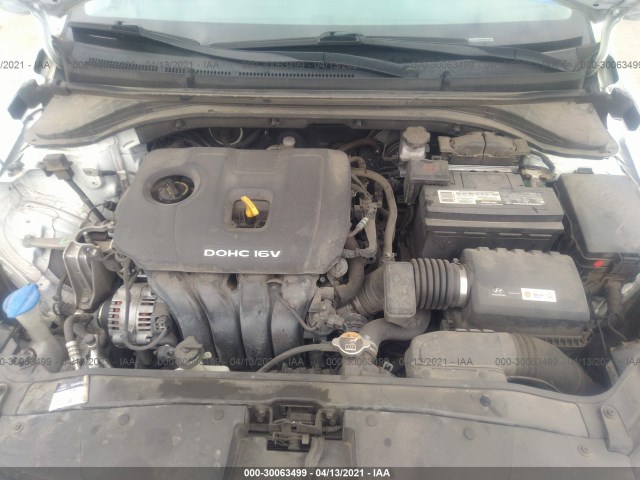 Photo 9 VIN: 5NPD84LF3HH095105 - HYUNDAI ELANTRA 