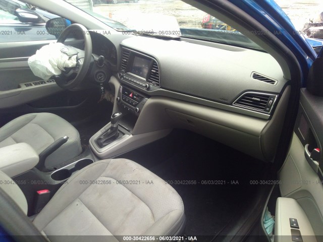 Photo 4 VIN: 5NPD84LF3HH097890 - HYUNDAI ELANTRA 