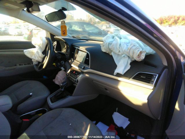 Photo 4 VIN: 5NPD84LF3HH098411 - HYUNDAI ELANTRA 