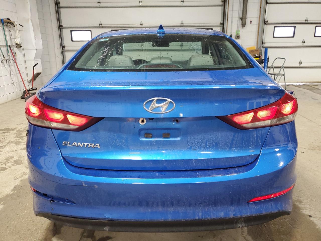 Photo 5 VIN: 5NPD84LF3HH113487 - HYUNDAI ELANTRA 