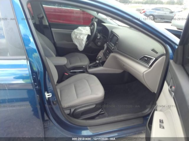 Photo 4 VIN: 5NPD84LF3HH114171 - HYUNDAI ELANTRA 