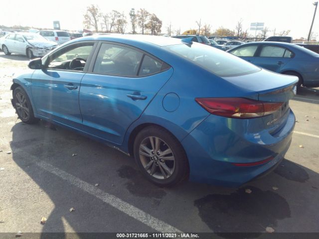 Photo 2 VIN: 5NPD84LF3HH121668 - HYUNDAI ELANTRA 