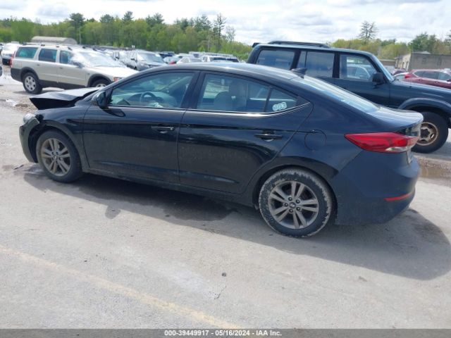 Photo 2 VIN: 5NPD84LF3HH131309 - HYUNDAI ELANTRA 