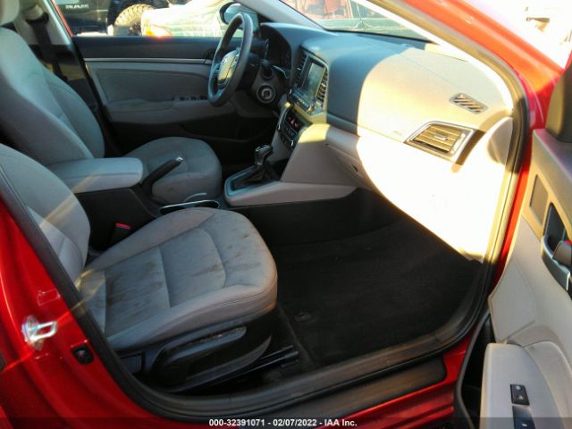 Photo 4 VIN: 5NPD84LF3HH134842 - HYUNDAI ELANTRA 