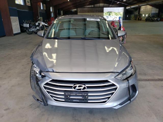 Photo 4 VIN: 5NPD84LF3HH136980 - HYUNDAI ELANTRA SE 