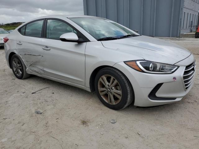 Photo 3 VIN: 5NPD84LF3HH138146 - HYUNDAI ELANTRA SE 